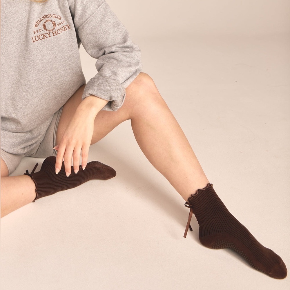 Lucky Honey - The Juliet Grip Sock - Mahogany - NWT
Pilates / Barre